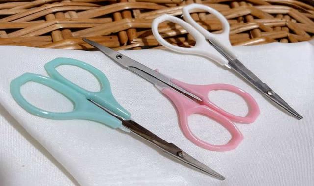 مدل های مختلف قیچی ابرو با قیمت باورنکردنی
