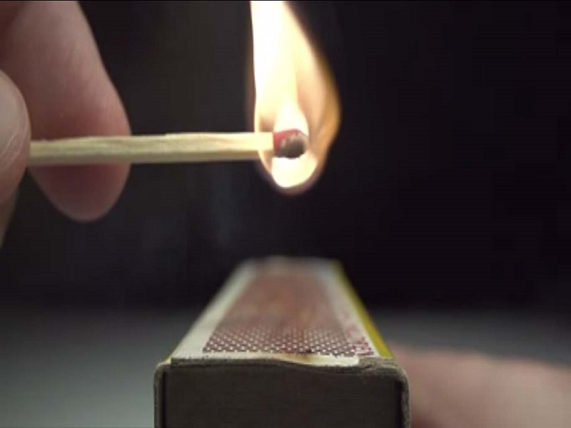 آموزش ساخت دودزا با کبریت + بهترین روش