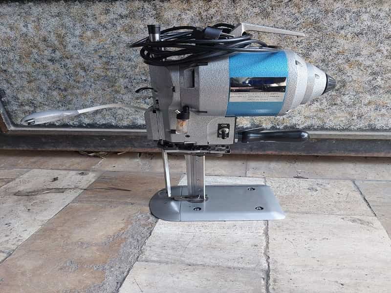 قیمت قیچی برقی عمود بر خیاطی در مارک های متنوع