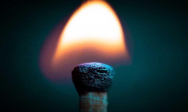 کبریت پر خطرچگونه است؟