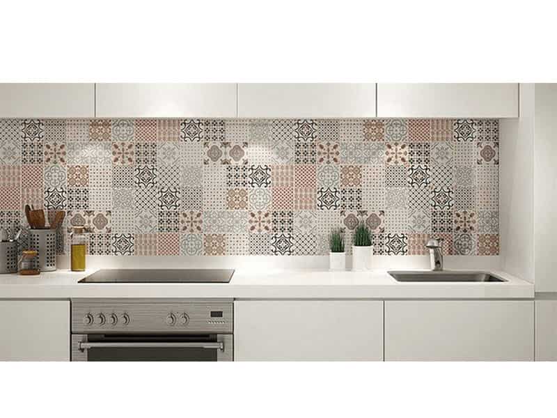 خرید کاشی بین کابینتی های گلاس سفید با قیمت استثنایی