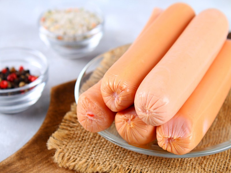 بهترین قیمت خرید سوسیس آلمانی بشارت