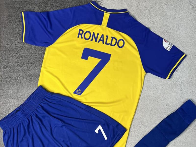 معرفی لباس رونالدو بچه گانه + بهترین قیمت خرید