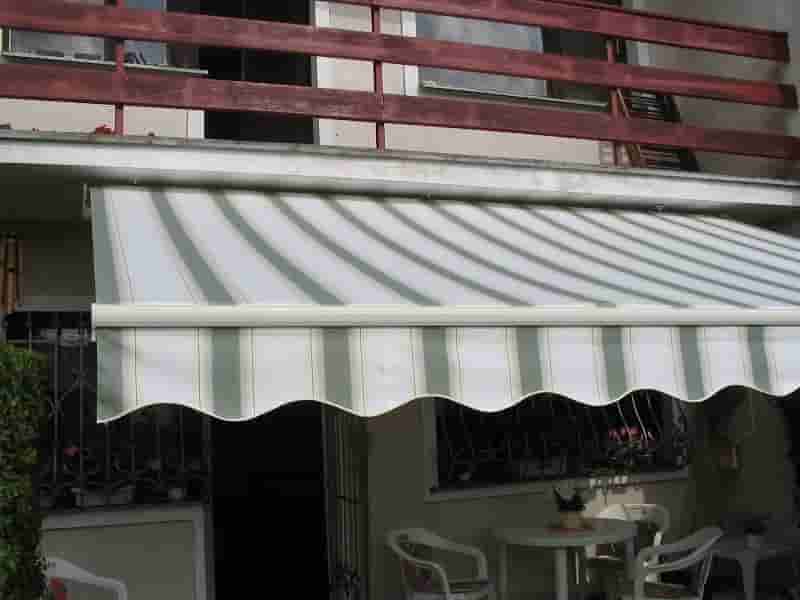 قیمت سایبان برزنتی مغازه‬‎ + انواع مدل ها