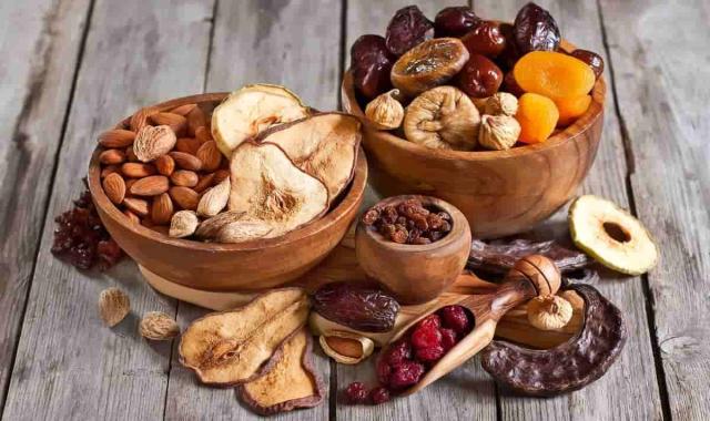 آیا انجیر خشک باعث چاقی میشود؟
