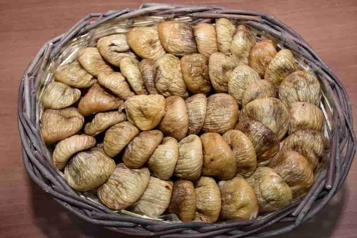 دادن اب انجیر خشک به نوزاد + خواص بی نظیر