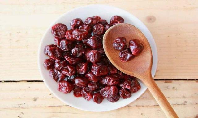 قیمت و خرید گیلاس خشک خانگی