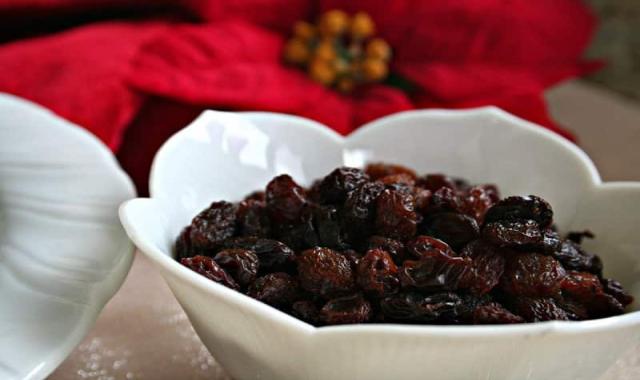 طرز تهیه گیلاس خشک با دستگاه در منزل
