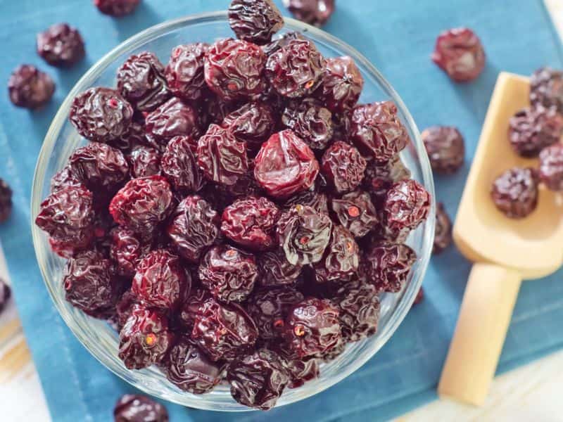 چگونه گیلاس خشک درست کنیم؟ + روشهای مختلف