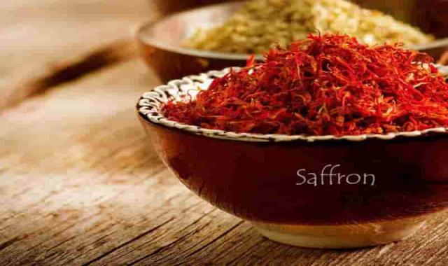 زعفران دم کرده برای چی خوبه؟ + خواص و مضرات
