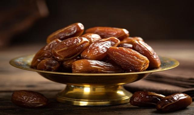 بهترین خرما مضافتی برای صادرات + خرید و فروش