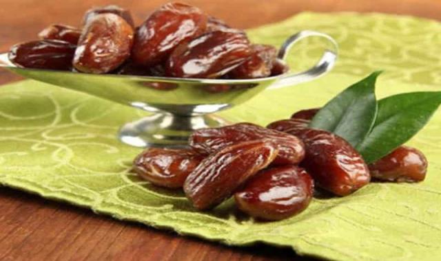 خرمای خاصویی بهتره یا کبکاب؟ | راهنمای خرید