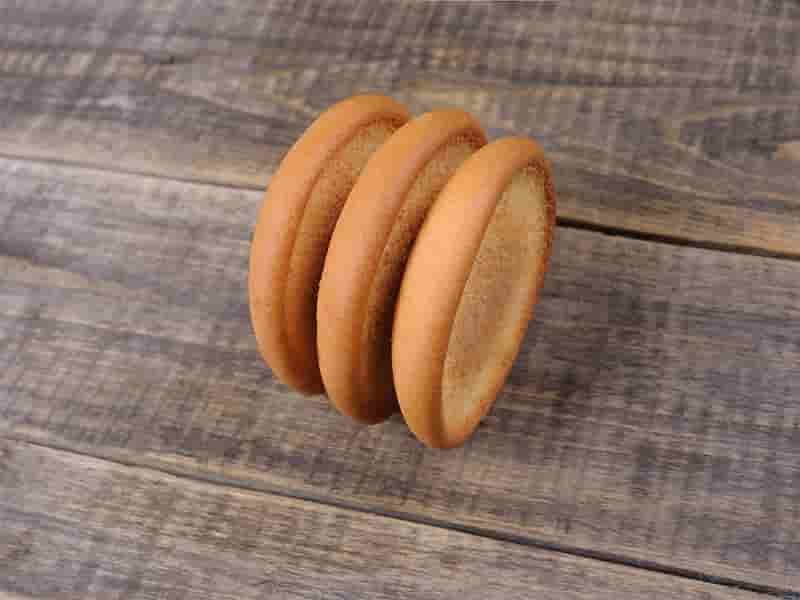 خرید بهترین کلوچه لاهیجان از کارخانه