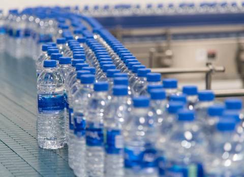 راهنمای خرید آب معدنی ایرانی با شرایط ویژه و قیمت استثنایی