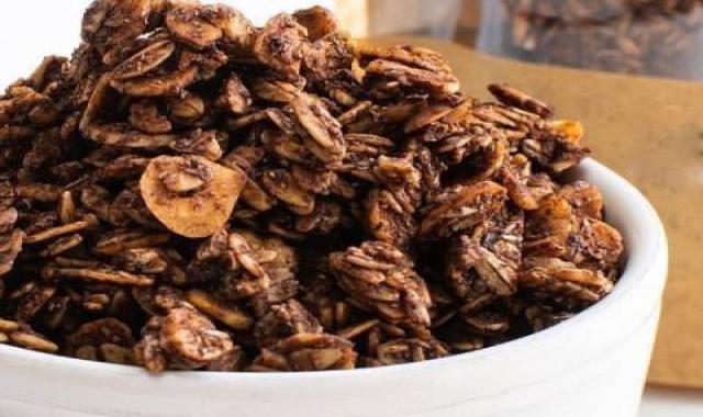 گرانول خوراکی سالم مقوی نوتلا شکلاتی اصل شیشه ای کد 48