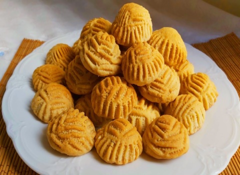 کلوچه زنجبیلی ساده بیرجندی یک کیلویی کد 73