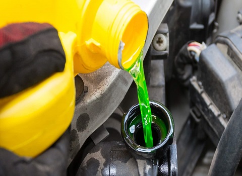 چقدر ضد یخ بریزیم برای محافظت از خودرو