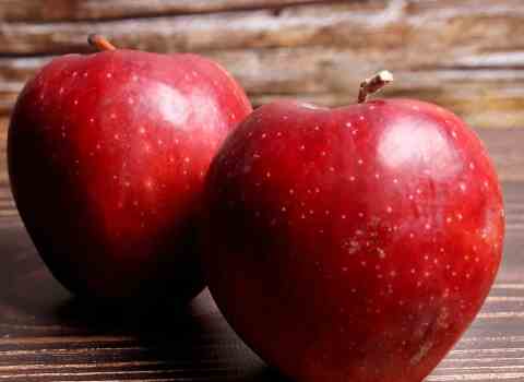 آیا از خواص سیب و اینکه طبع گرم دارد یا سرد اطلاع دارید؟