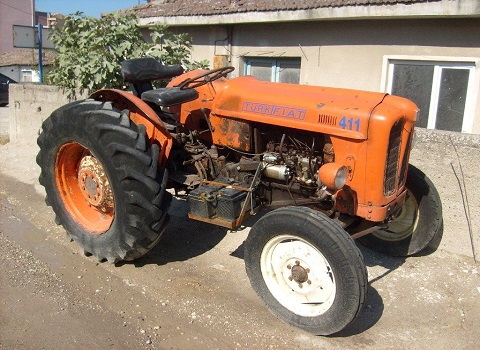 تراکتور رومانی شیش سیلندر قوی دو دیفرانسیل کد 50