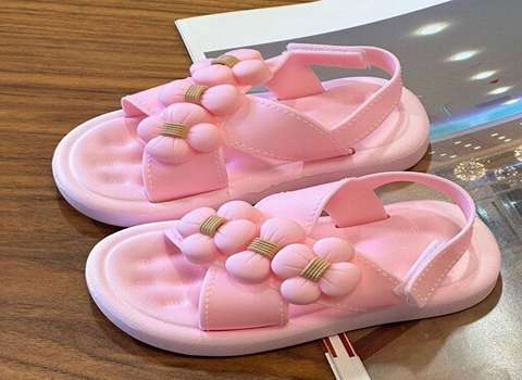 راهنمای خرید صندل پلاستیکی بچه گانه با شرایط ویژه و قیمت استثنایی