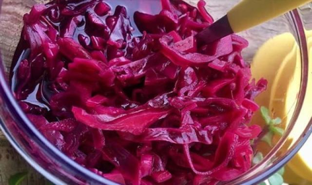 آموزش تهیه ترشی کلم و چگونگی سرو کردن آن