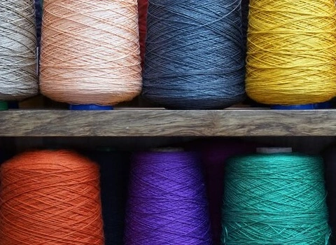 خرید عمده نخ ابریشم نازک با بهترین شرایط