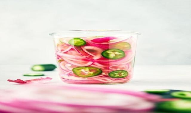 قیمت خرید عمده ترشی پیاز بندری ارزان و مناسب