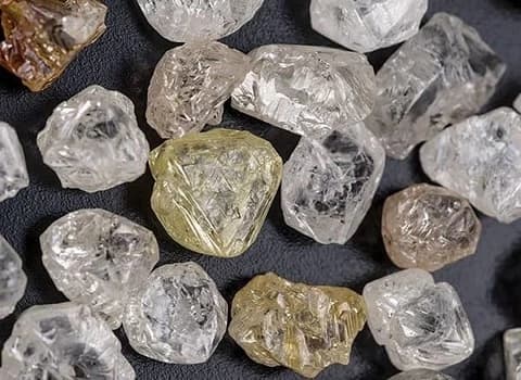 سنگ الماس طبیعی تراش نخورده کمیاب با ارزش کد 98