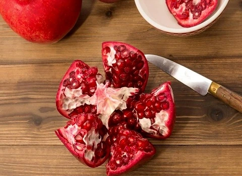 انار برای سرفه راهکاری طبیعی برای کاهش بیماری کد 33