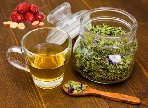 خواص جوشانده عناب و آویشن برای بهبود عملکرد سیستم خونی