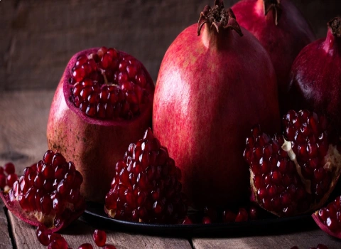 از نظر طب سنتی انار در سرماخوردگی و درمان آن چه نقشی دارد؟