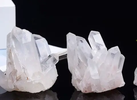 سنگ سفید قیمتی خام در جواهر سازی چه کاربردی دارد؟