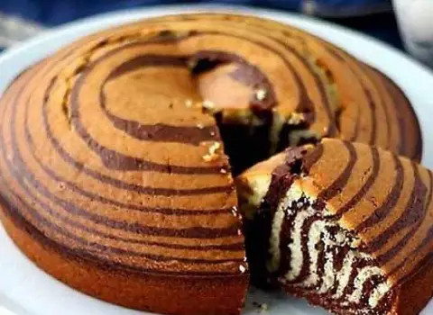 طرز تهیه کیک ساده وانیلی در قابلمه