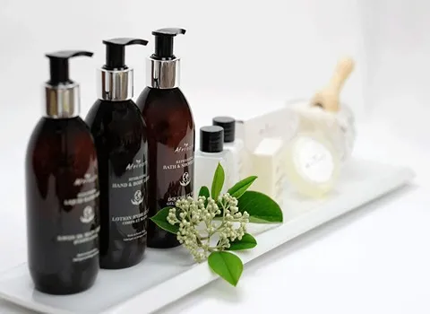 راهنمای خرید شامپو گیاهی ضد ریزش مو با شرایط ویژه و قیمت استثنایی