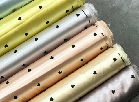 راهنمای خرید پارچه ساتن طرح دار با شرایط ویژه و قیمت استثنایی