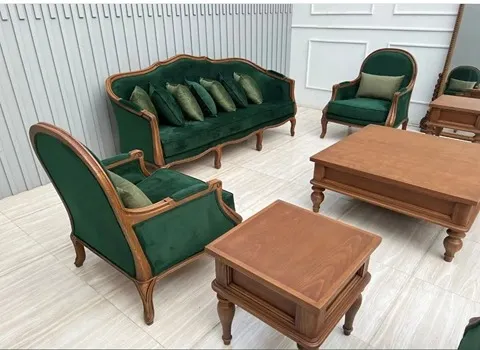 قیمت خرید عمده مبل کلاسیک پشت چوبی ارزان و مناسب