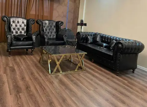 مشخصات مبل چستر چرم اداری و نحوه خرید عمده