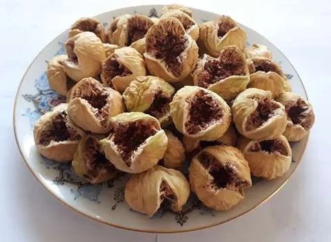 لیست قیمت انجیر خشک پرسی به صورت عمده و با صرفه