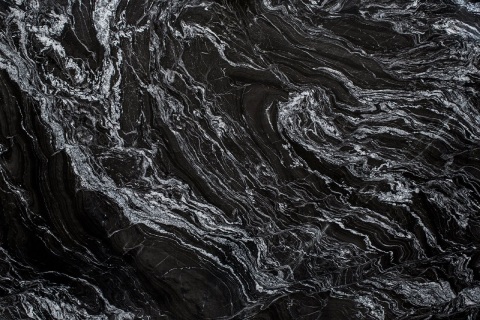 راهنمای خرید سنگ گرانیت مشکی رگه سفید با شرایط ویژه و قیمت استثنایی