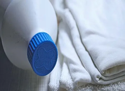 راهنمای خرید مایع سفید کننده پارچه با شرایط ویژه و قیمت استثنایی