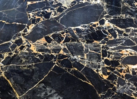 خرید عمده سرامیک مشکی رگه طلایی با بهترین شرایط