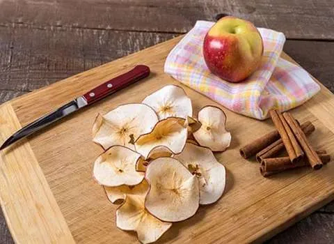 قیمت و خرید سیب خشک عمده با مشخصات کامل