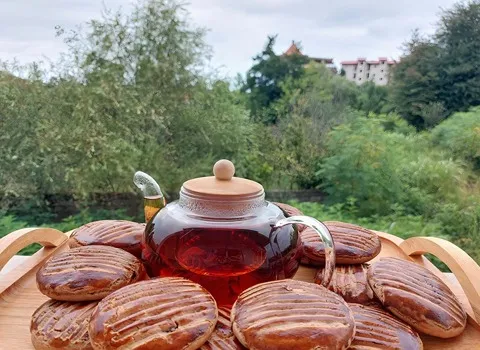 خرید عمده کلوچه گردویی سنتی با بهترین شرایط