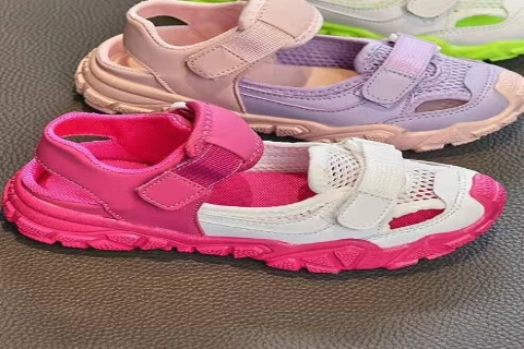 صندل های تابستانی دخترانه اسپرت همراه با توضیحات کامل و آشنایی