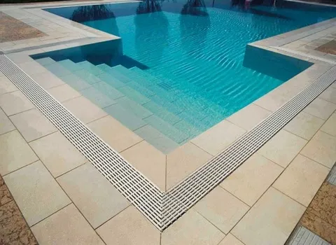 مشخصات کاشی استخری فضای باز و نحوه خرید عمده