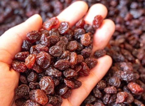 کشمش پلویی مشکی همراه با توضیحات کامل و آشنایی