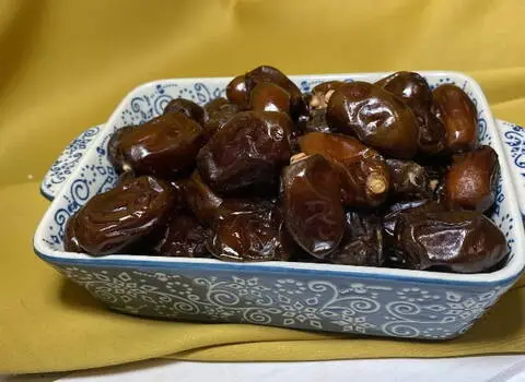 قیمت و خرید خرما کلوته مضافتی با مشخصات کامل