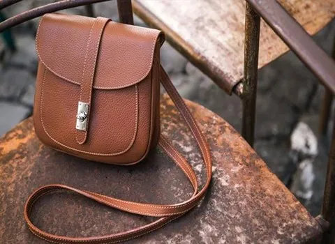 قیمت و خرید کیف دوشی چرم طبیعی با مشخصات کامل