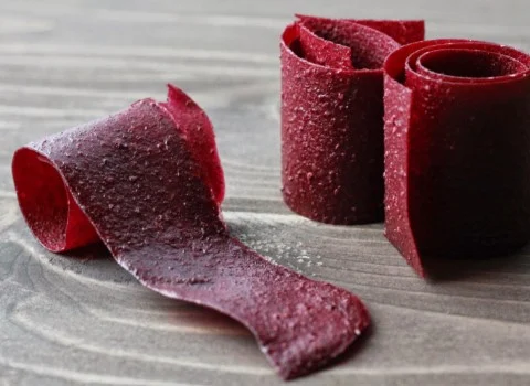 خرید عمده لواشک انار خانگی با بهترین شرایط