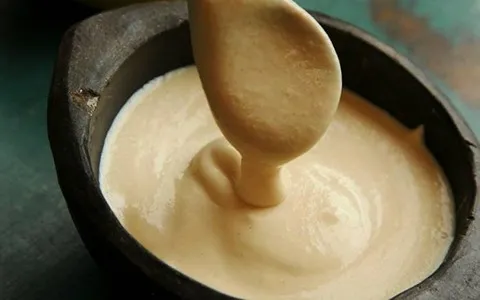 شیره انگور سفید اصل خانگی همراه با توضیحات کامل و آشنایی